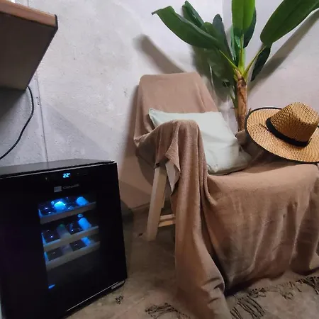 Hola Апартаменты *